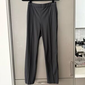 Aritzia Babaton Wool Pleated Dress Pants – Size 2